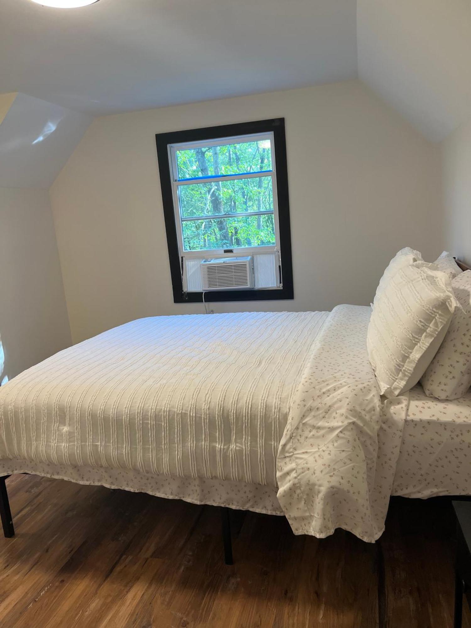 The Flying Dutchman Cottage In Amenities Filled Masthope Community Ski Big Bear Lackawaxen ภายนอก รูปภาพ